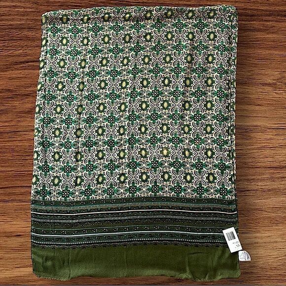 Anthropologie x Vismaya Green Patterned Bohemian Scarf Wrap! - Picture 1 of 15